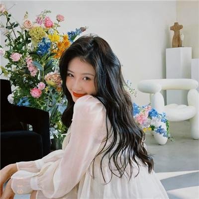 富婆、管家与男友:美妆帝国继承人丑闻